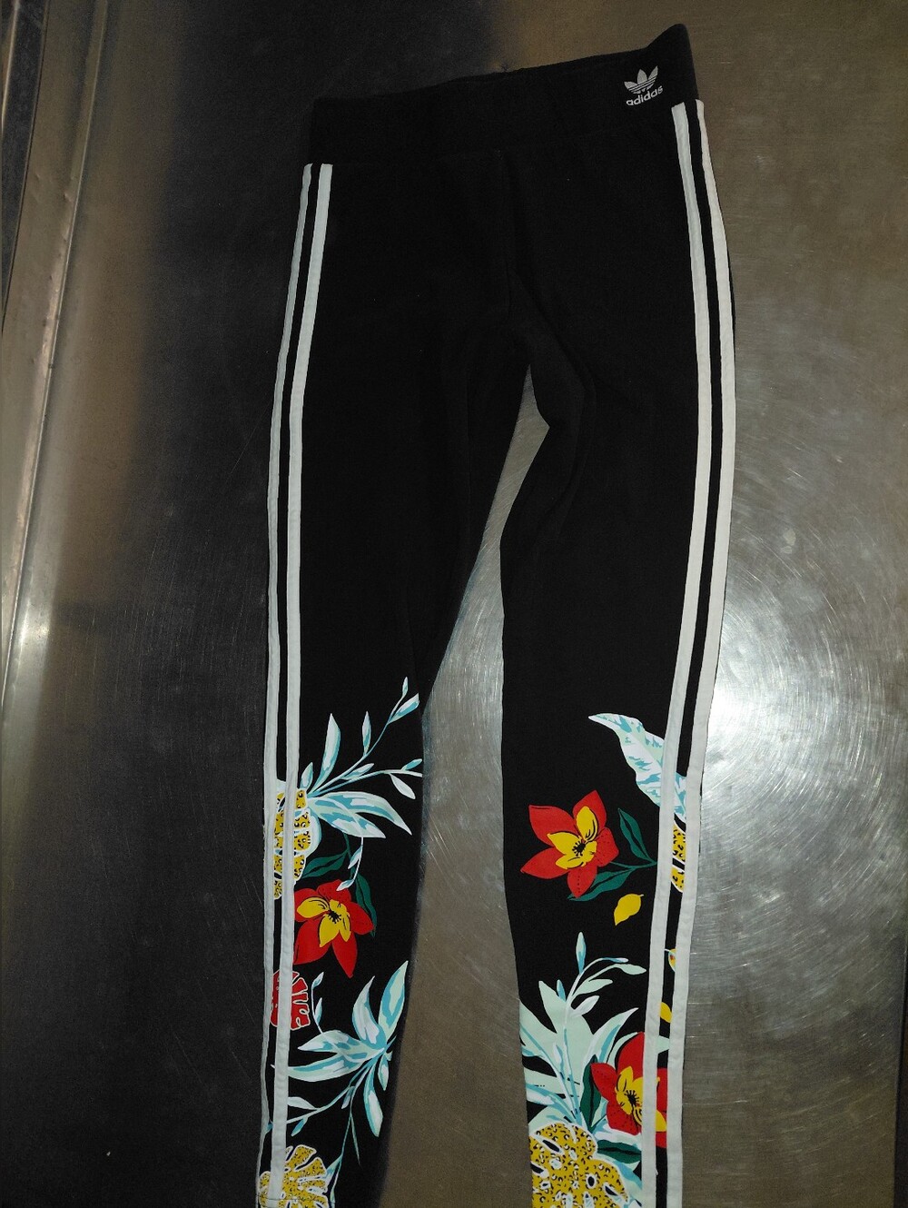 adidas| HER Studio London Women’s Black Floral Leggings - Picture 6 of 9